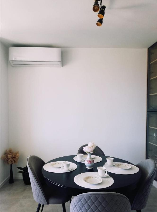 Apartman Aria Daire Dugi Rat Dış mekan fotoğraf